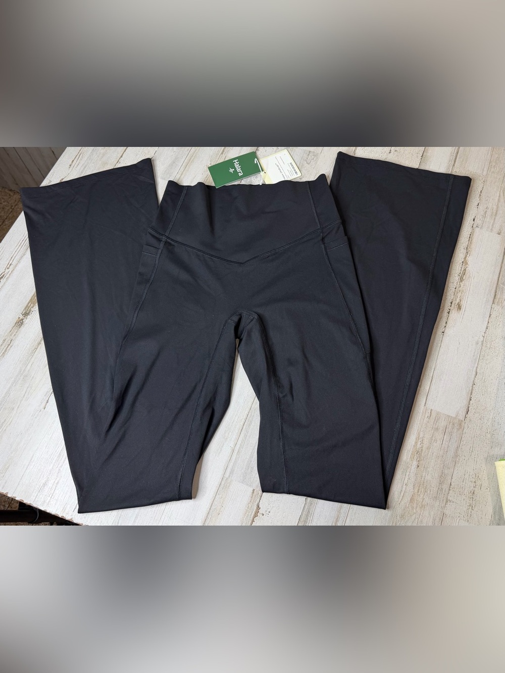 HALARA Black High-Waist Pocket Leggings - Picture 2 of 4